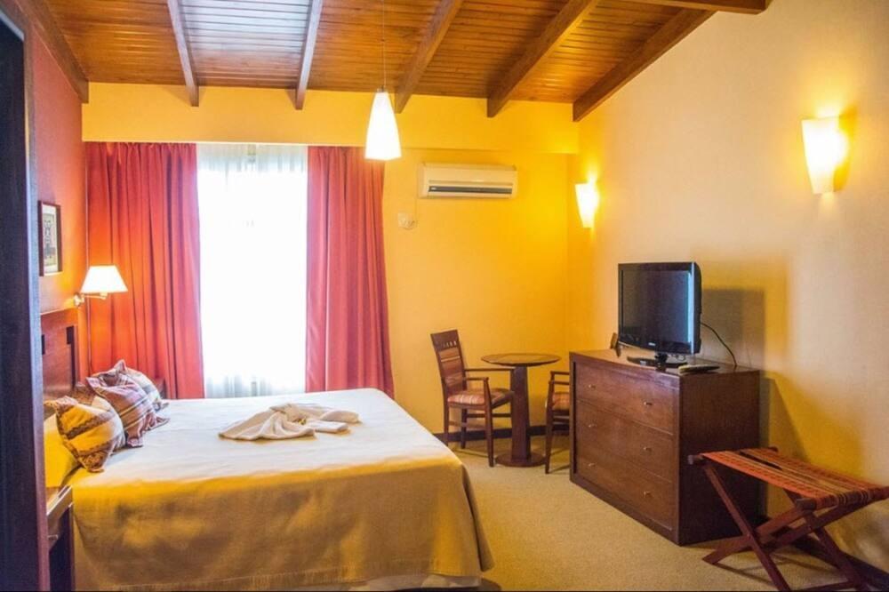 Howard Johnson Inn Росарио-де-ла-Фронтера Экстерьер фото